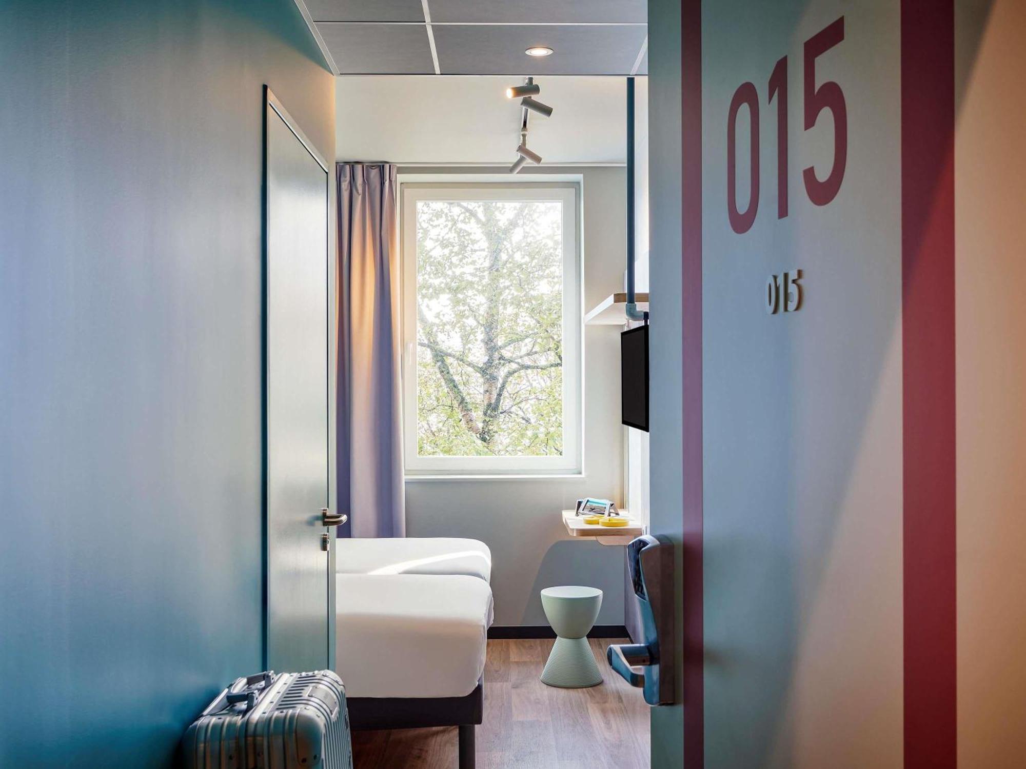 Ibis Budget Tours Sud Chambray-les-Tours Exterior photo